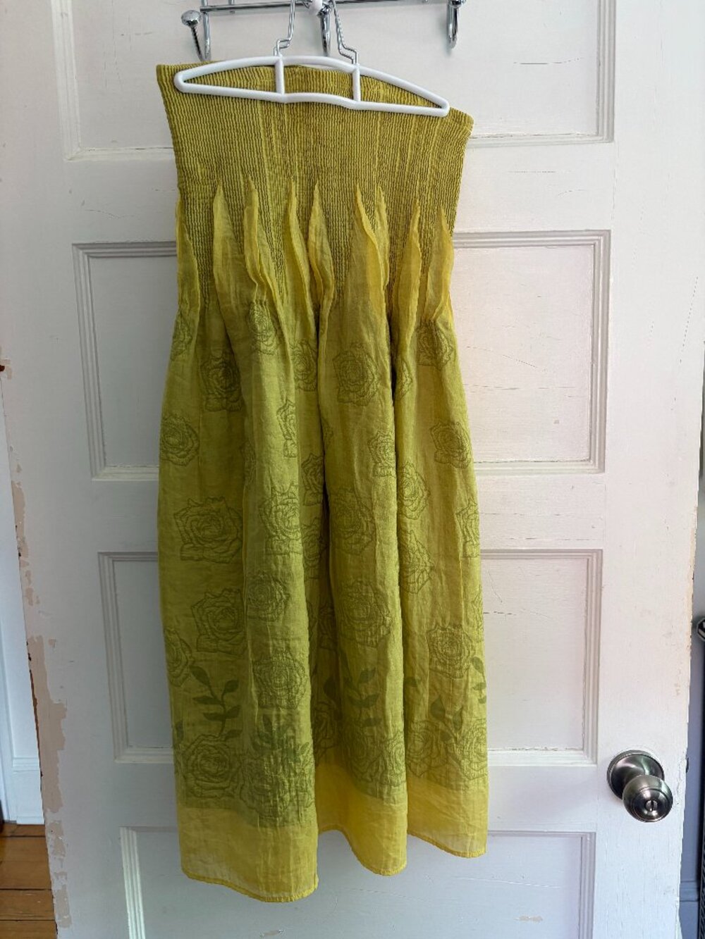 Sleeveless Chartreuse Dress Skirt with floral pattern
